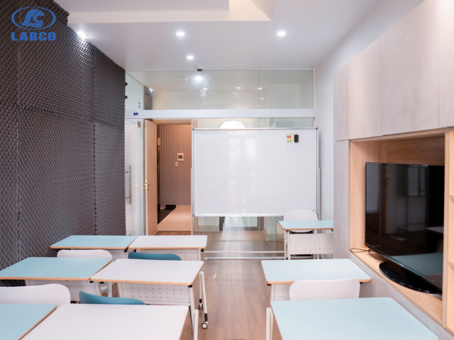 Bàn ghế được đầu tư chất lượng cao