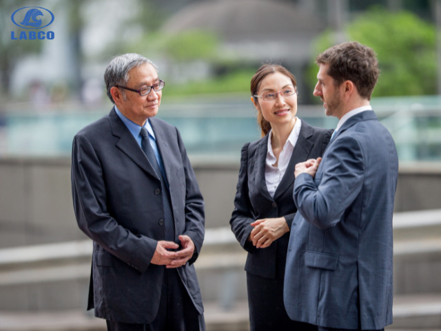 Ngành phiên dịch